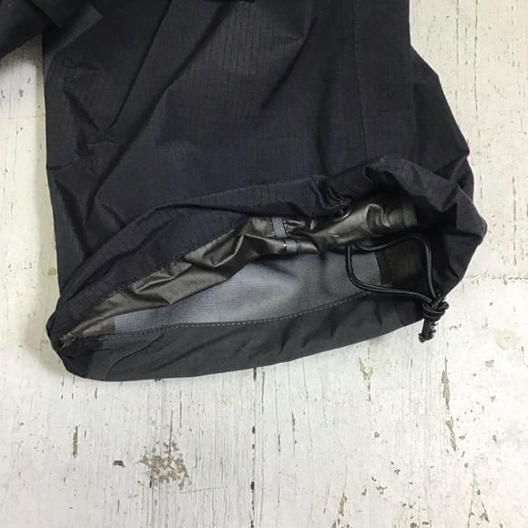 Mountain Hardware Gore Tex Paclite Nylon Pants Women’s Size 4 Black - Picture 7 of 14